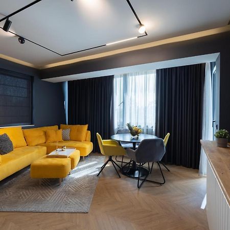 Topaz Beachfront Apartment Varna Exteriör bild