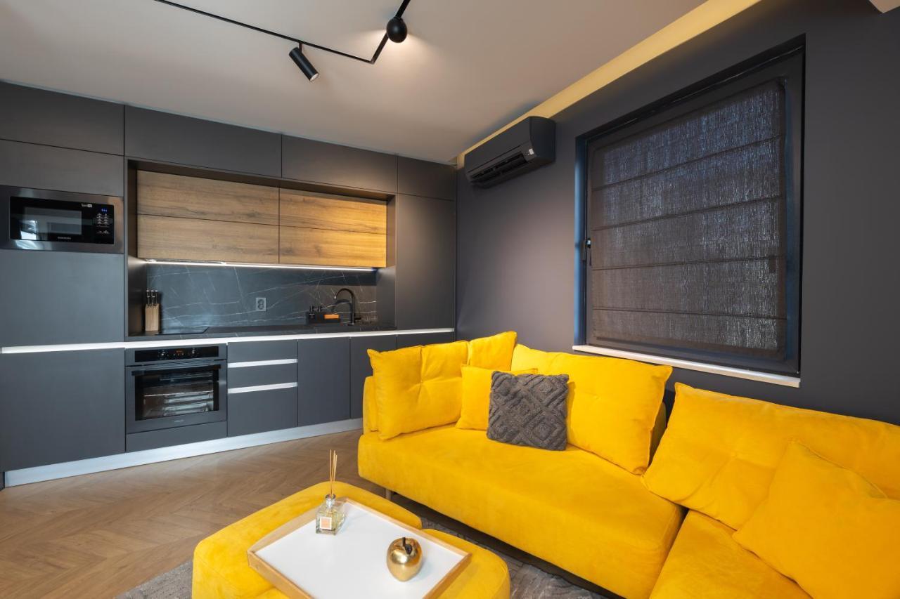 Topaz Beachfront Apartment Varna Exteriör bild