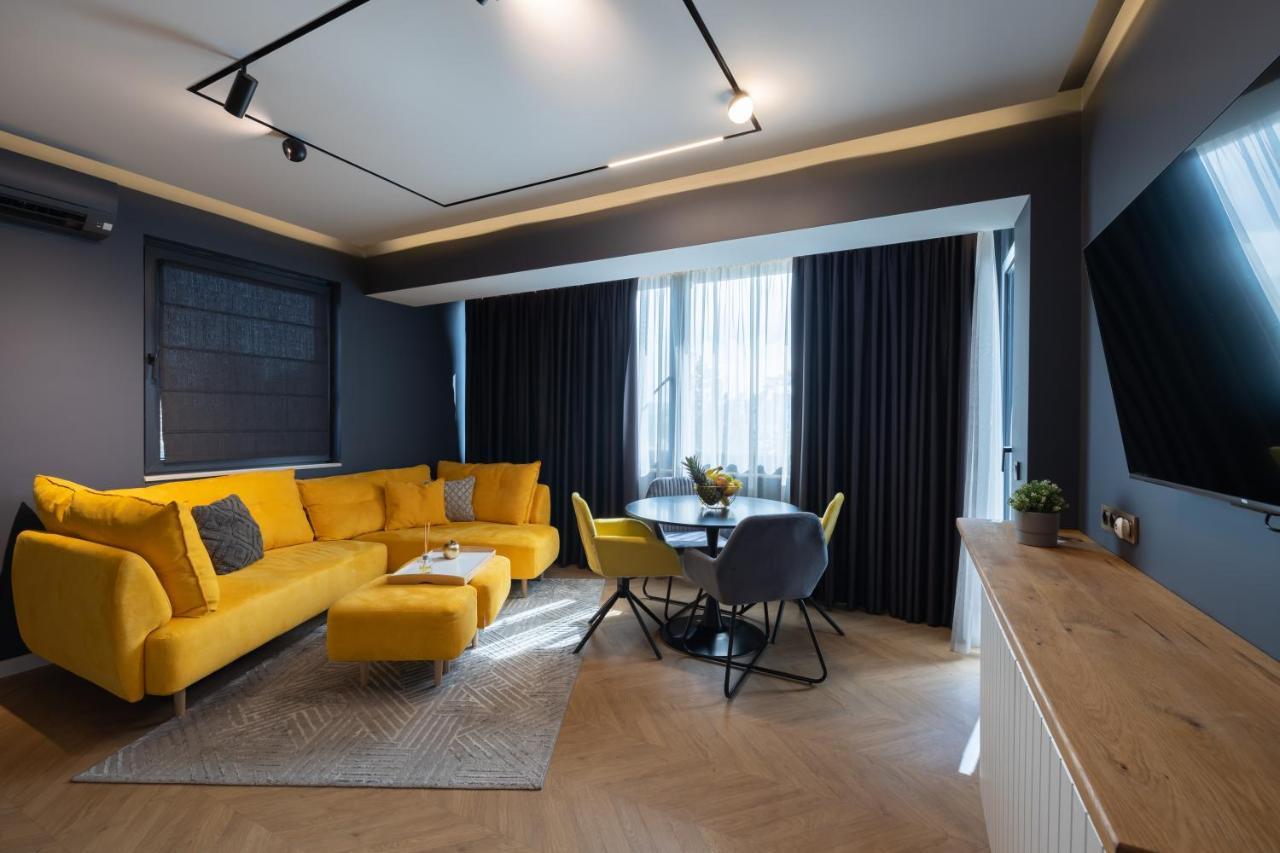 Topaz Beachfront Apartment Varna Exteriör bild